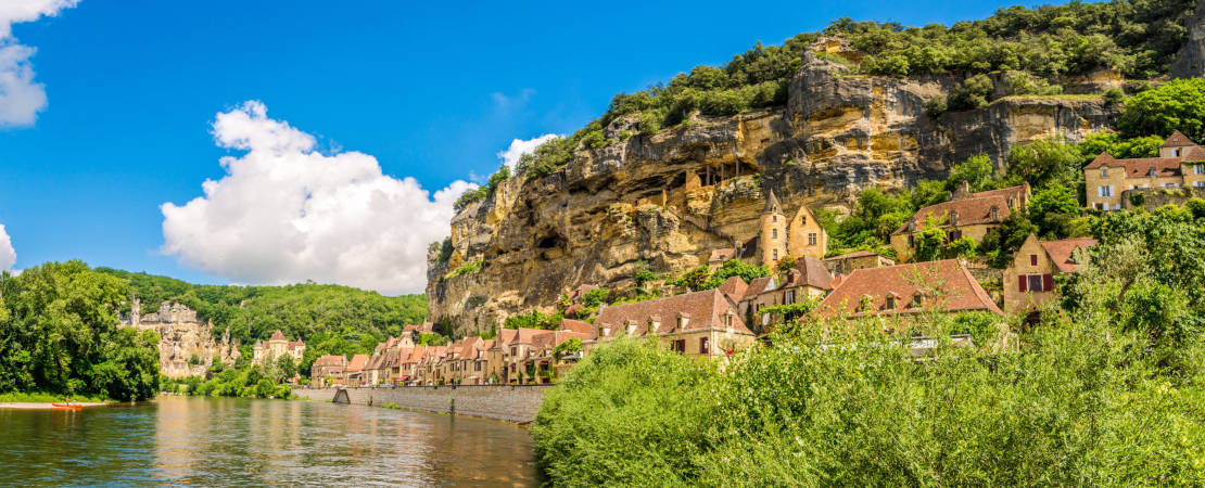 Panoramic view at the La Roque-Gageac village located in the Dordogne department in southwestern France